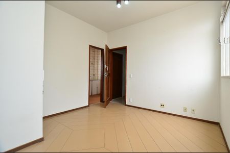 Apartamento para alugar com 60m², 2 quartos e 1 vaga Apartamento para alugar com 60m², 2 quartos e 1 vagaSala