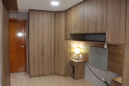 Apartamento para alugar com 60m², 2 quartos e 2 vagasSuíte