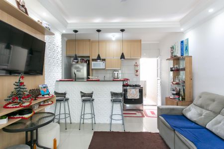 Sala de casa de condomínio à venda com 2 quartos, 65m² em Vila Regina, São Paulo