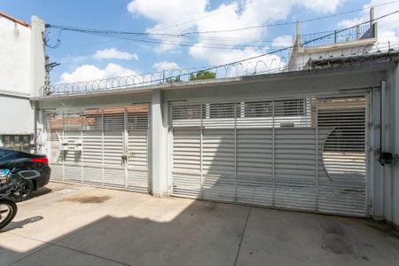 Casa de condomínio à venda com 65m², 2 quartos e 1 vagaEntrada 