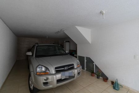 Casa de condomínio à venda com 160m², 3 quartos e 3 vagas Casa de condomínio à venda com 160m², 3 quartos e 3 vagasGaragem