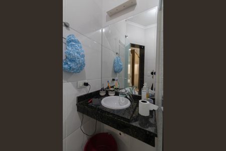 Casa de condomínio à venda com 160m², 3 quartos e 3 vagas Casa de condomínio à venda com 160m², 3 quartos e 3 vagasBanheiro Suíte 2