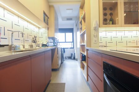 Apartamento à venda com 85m², 2 quartos e 2 vagasCozinha