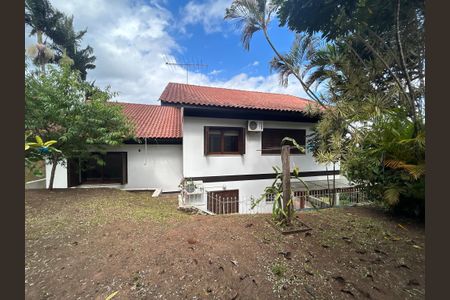 Casa à venda com 390m², 4 quartos e 2 vagasPátio