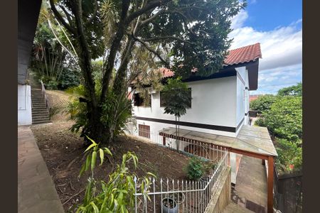 Casa à venda com 390m², 4 quartos e 2 vagasPátio