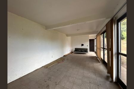 Casa à venda com 390m², 4 quartos e 2 vagasSalão de festas 