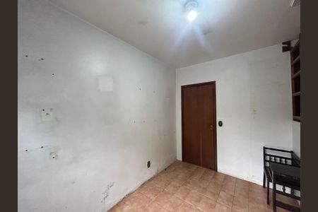 Casa à venda com 390m², 4 quartos e 2 vagasÁrea de Serviço