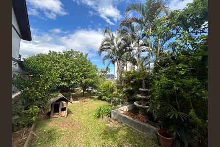 Casa à venda com 390m², 4 quartos e 2 vagasPátio