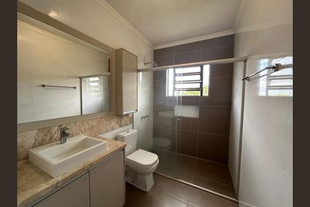 Casa à venda com 390m², 4 quartos e 2 vagasBanheiro 2