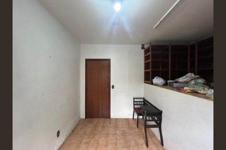 Casa à venda com 390m², 4 quartos e 2 vagasÁrea de Serviço