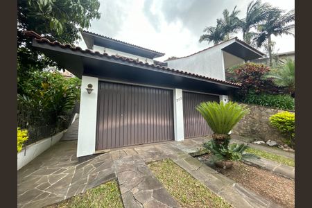 Casa à venda com 390m², 4 quartos e 2 vagasFachada