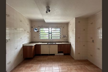 Casa à venda com 390m², 4 quartos e 2 vagasCozinha