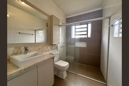 Casa à venda com 390m², 4 quartos e 2 vagasBanheiro 2