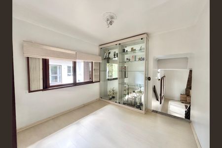 Casa à venda com 390m², 4 quartos e 2 vagasQuarto 1