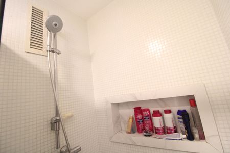 Apartamento à venda com 133m², 1 quarto e 2 vagasBanheiro