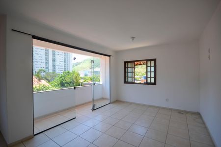 Casa para alugar com 190m², 4 quartos e 1 vagaCopa
