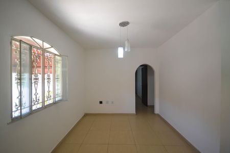 Casa para alugar com 190m², 4 quartos e 1 vagaSala