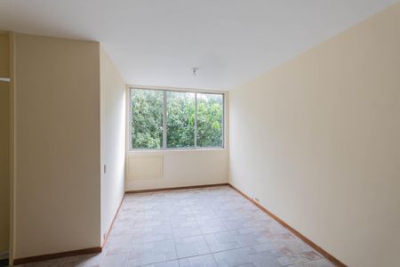 Apartamento à venda com 66m², 2 quartos e 1 vagaSala