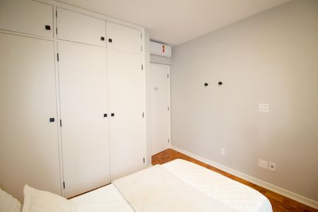 Quarto 1 de apartamento para alugar com 3 quartos, 126m² em Jardim Paulista, São Paulo