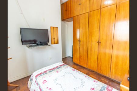 Casa à venda com 240m², 3 quartos e 3 vagas Casa à venda com 240m², 3 quartos e 3 vagasQuarto 2