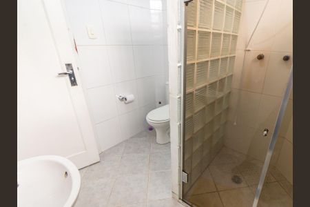 Casa à venda com 240m², 3 quartos e 3 vagas Casa à venda com 240m², 3 quartos e 3 vagasBanheiro