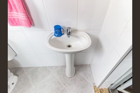 Casa à venda com 240m², 3 quartos e 3 vagas Casa à venda com 240m², 3 quartos e 3 vagasBanheiro da Suíte