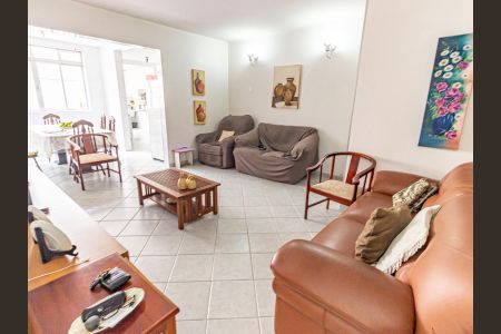 Sala de casa à venda com 3 quartos, 240m² em Vila Claudia, São Paulo