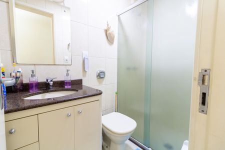 Apartamento para alugar com 103m², 3 quartos e sem vagaBanheiro