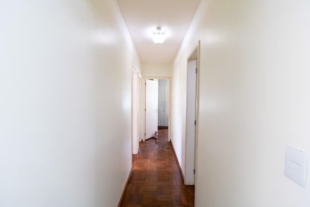 Apartamento para alugar com 103m², 3 quartos e sem vagaCorredor