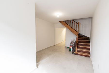 Casa à venda com 80m², 2 quartos e sem vagaSala