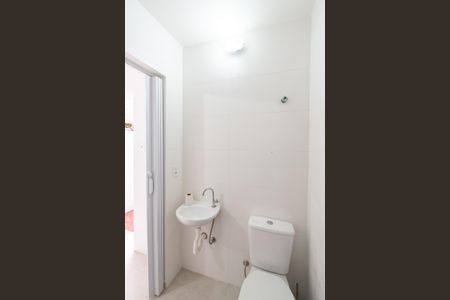 Casa à venda com 80m², 2 quartos e sem vagaBanheiro