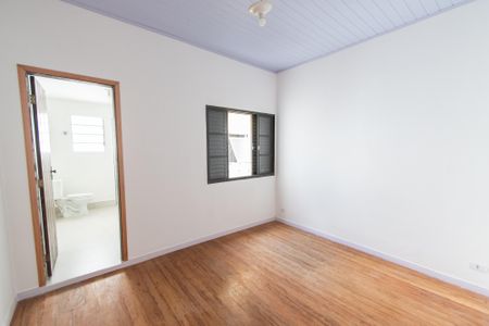 Casa à venda com 80m², 2 quartos e sem vagaSuíte