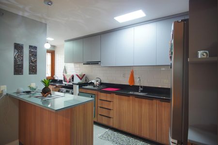 Casa à venda com 220m², 3 quartos e 2 vagasCozinha