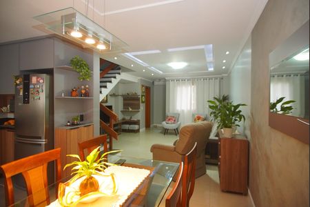 Sala de casa à venda com 3 quartos, 220m² em Jardim Sabará, Porto Alegre