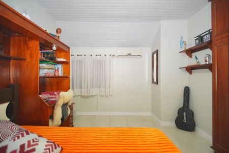 Casa à venda com 220m², 3 quartos e 2 vagasSótão - Quarto 3