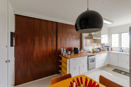 Apartamento à venda com 107m², 2 quartos e 1 vagaCozinha