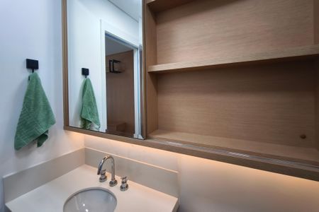 Apartamento à venda com 78m², 2 quartos e 2 vagasBanheiro Social