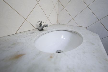 Casa para alugar com 300m², 3 quartos e 6 vagasBanheiro 1