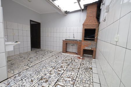 Casa para alugar com 300m², 3 quartos e 6 vagasÁrea comum - Churrasqueira