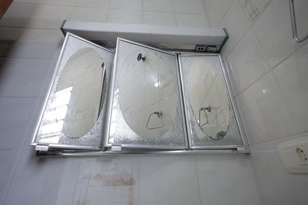 Casa para alugar com 300m², 3 quartos e 6 vagasBanheiro 2