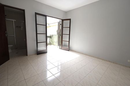 Casa para alugar com 300m², 3 quartos e 6 vagasSuíte