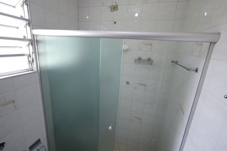 Casa para alugar com 300m², 3 quartos e 6 vagasBanheiro 2