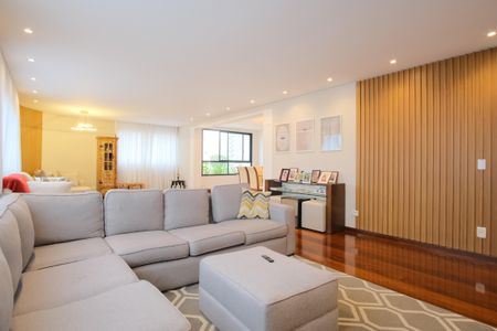 Apartamento para alugar com 280m², 4 quartos e 3 vagasSala