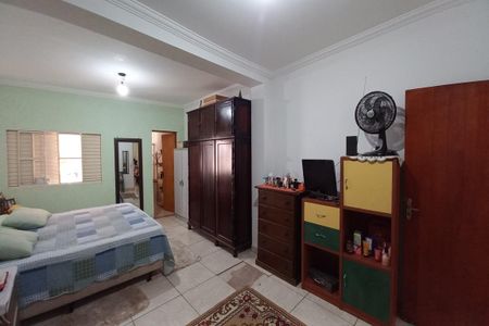 Casa à venda com 364m², 4 quartos e 8 vagasQuarto 3 - Suíte