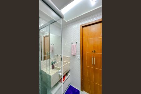 Apartamento à venda com 76m², 3 quartos e 1 vaga Apartamento à venda com 76m², 3 quartos e 1 vagaBanheiro