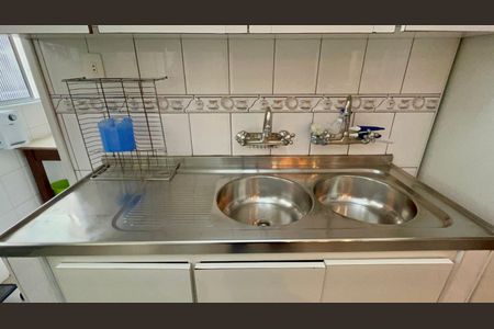 Apartamento à venda com 113m², 2 quartos e 1 vaga Apartamento à venda com 113m², 2 quartos e 1 vagaCozinha