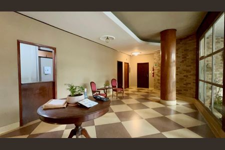 Apartamento à venda com 113m², 2 quartos e 1 vaga Apartamento à venda com 113m², 2 quartos e 1 vagaHall de entrada