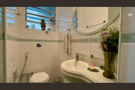 Apartamento à venda com 113m², 2 quartos e 1 vaga Apartamento à venda com 113m², 2 quartos e 1 vagaBanheiro