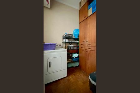 Apartamento à venda com 113m², 2 quartos e 1 vaga Apartamento à venda com 113m², 2 quartos e 1 vagaQuarto de Serviço
