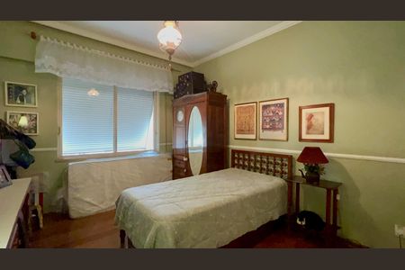 Apartamento à venda com 113m², 2 quartos e 1 vaga Apartamento à venda com 113m², 2 quartos e 1 vagaQuarto